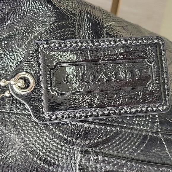Coach Black Shoulder Bag - Picture 3 of 5